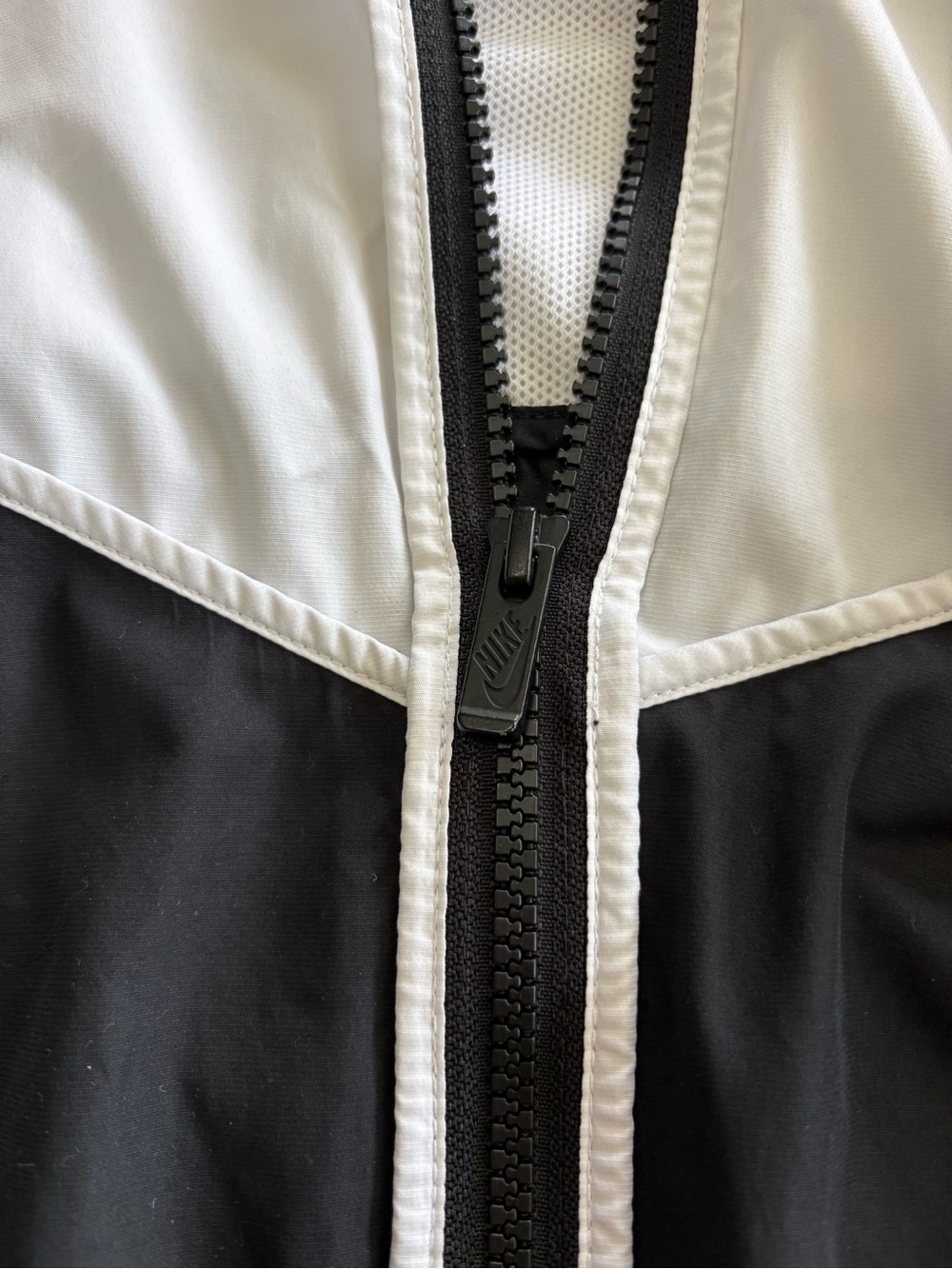 Nike Sportswear Windrunner Jacket Women’s Medium Windbreaker BlackWhite Full Zip - Picture 7 of 13